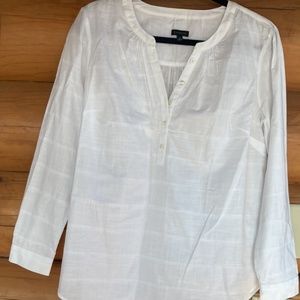 Tabolts Size Med Shirt